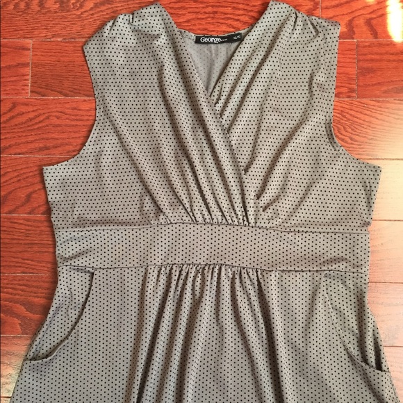Sleeveless Faux Wrap Mini Dress. - Picture 2 of 8